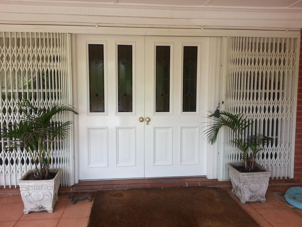 18 Pioneer Bnb Kloof Exteriör bild